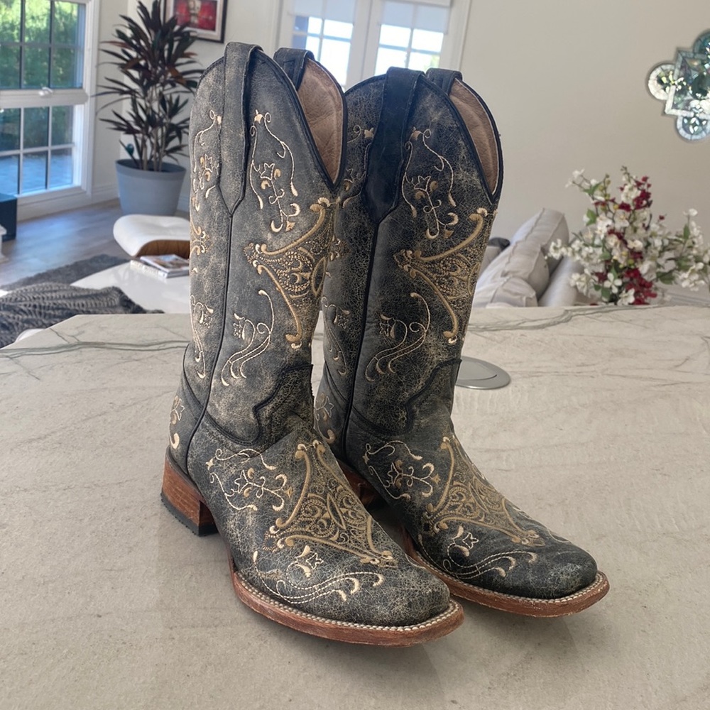 Circle G -  Women's Vintage Black w Cream Embroidery Square Toe Cowboy Boots